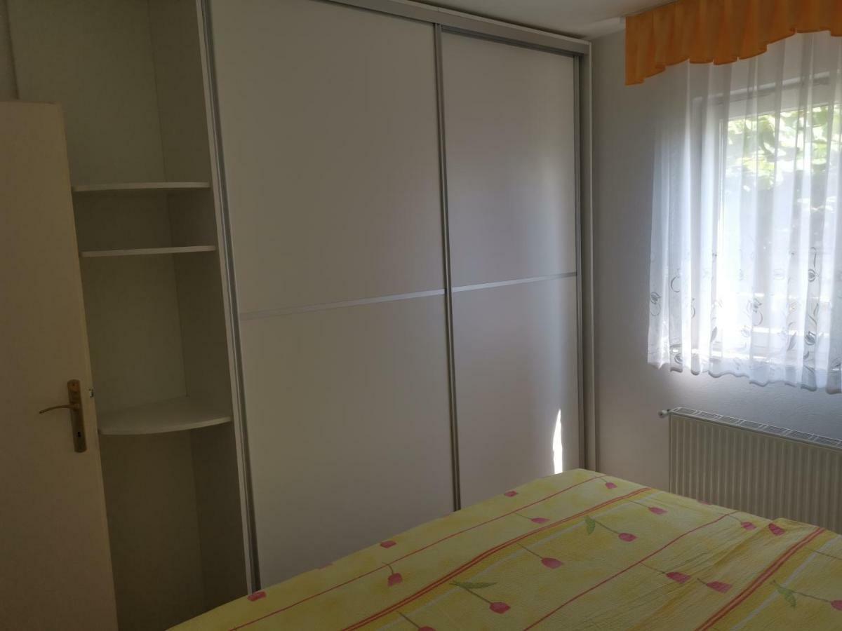 Apartma Soncek Premantura Luaran gambar