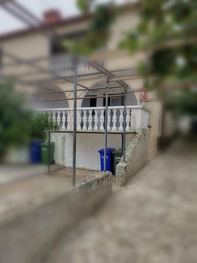 Apartma Soncek Premantura Luaran gambar